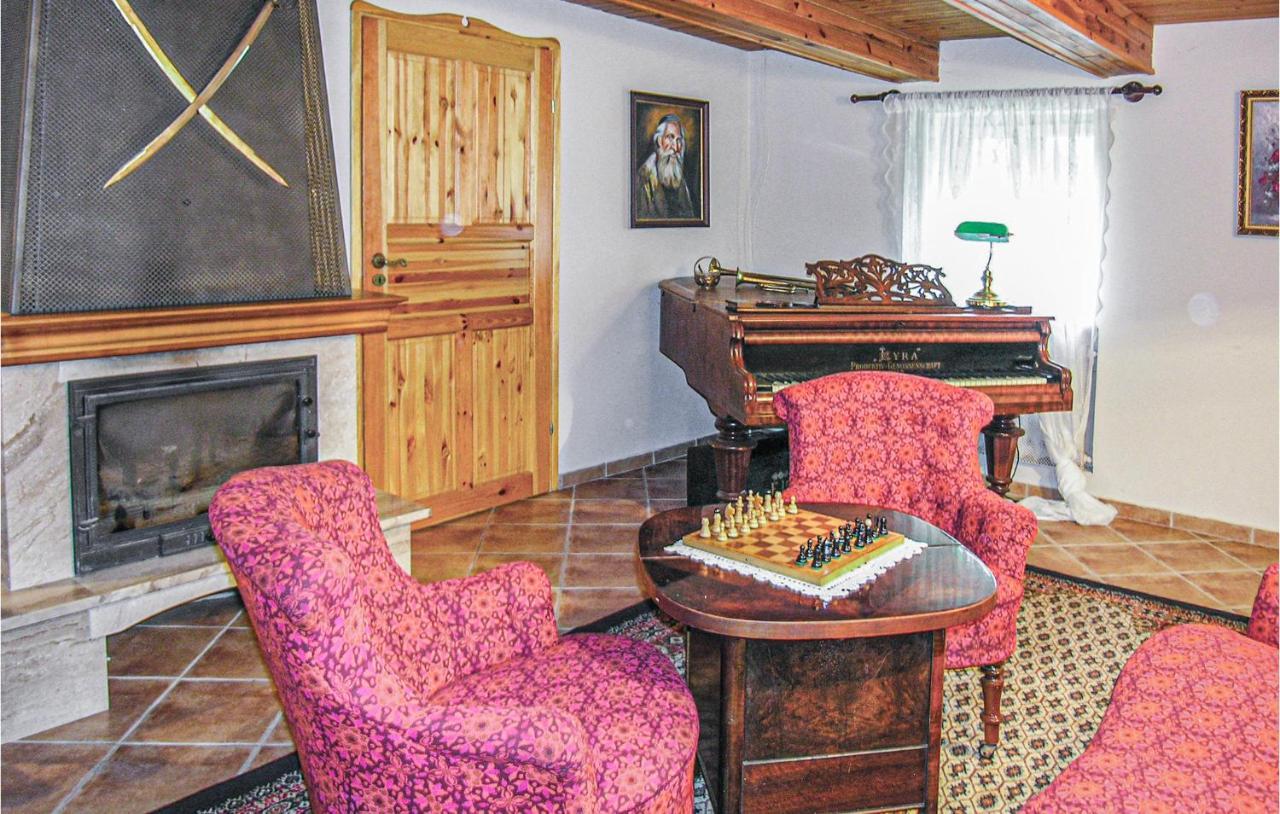 Awesome Home In Pleszew With Wifi Zawidowice Luaran gambar